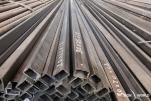 Труба профільна 30х20 мм; товщ 1.8/1.7 мм; ст. 1-3; L=6м; виробник Україна