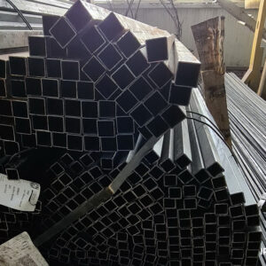 Купити труба профільна 30*30*1.8 недорого з доставкою ∥ Великий сортамент ∥ Опт і дрібний опт ∥ Наявність на складі ∥ Найкращий вибір прокату в Залізному Світі