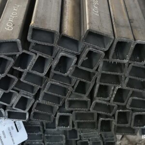 Купити труба профільна 60*40*4 недорого з доставкою ∥ Великий сортамент ∥ Опт і дрібний опт ∥ Наявність на складі ∥ Найкращий вибір прокату в Залізному Світі