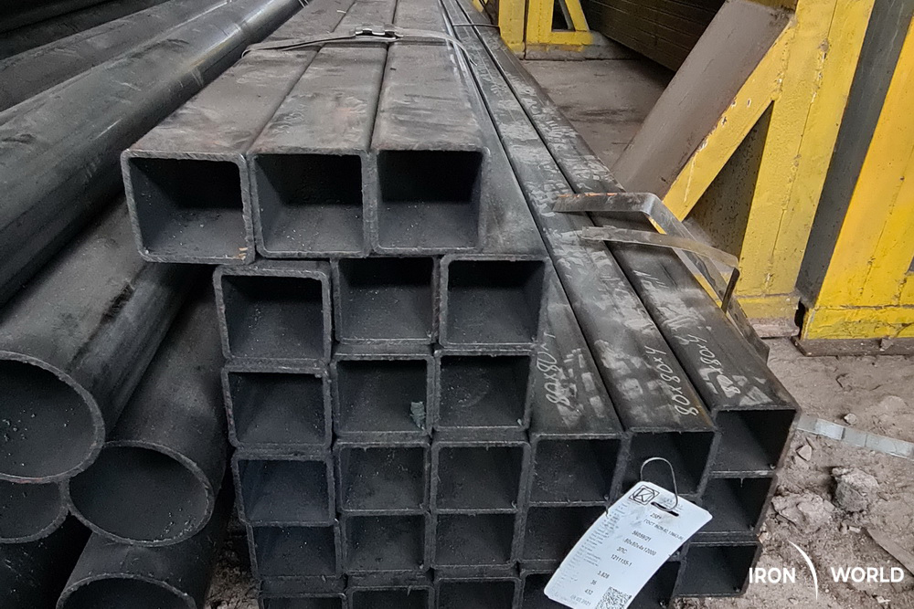 Труба профільна 80*80*4 Купити труба профільна 80*80*4 недорого з доставкою ∥ Великий сортамент ∥ Опт і дрібний опт ∥ Наявність на складі ∥ Найкращий вибір прокату в Залізному Світі